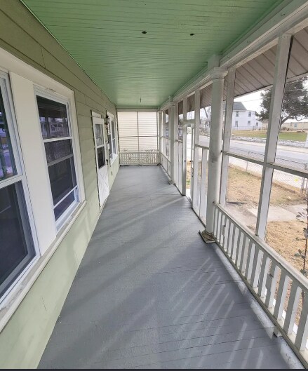 Building Photo - 8 Main St