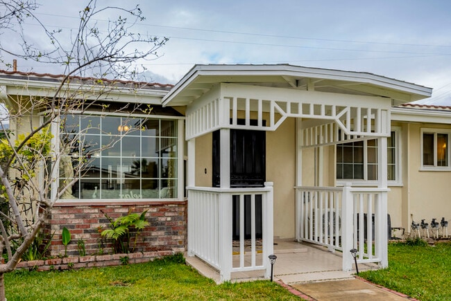 Building Photo - Furnished 3BR Glendora Home | Quiet Retreat + Parking