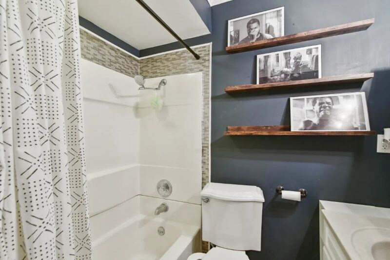 Building Photo - 4012 Frisse Ave