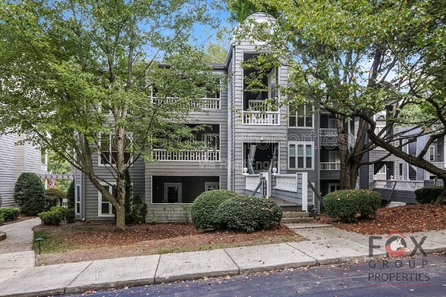 Building Photo - 220 Northwest Dr