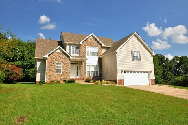 Building Photo - 1343 Ambleside Dr