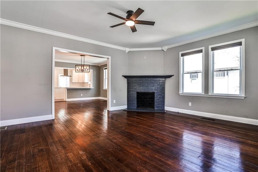 Building Photo - 220 Mayson Ave NE