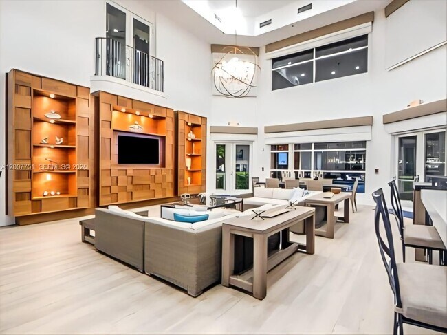 Building Photo - 3105 NE 184th St