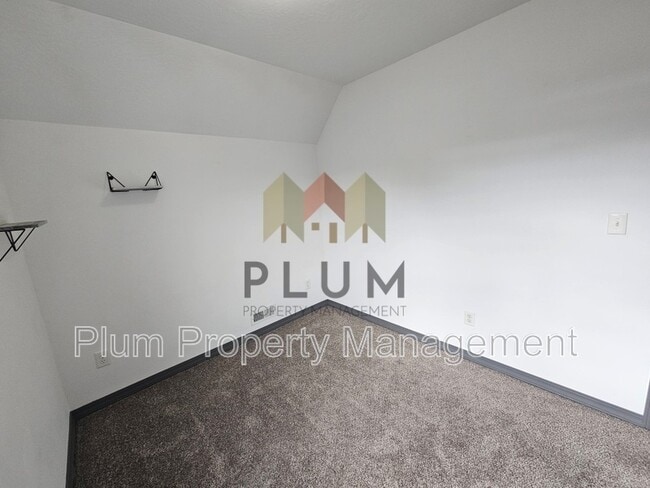Building Photo - 1314 Bulwer St