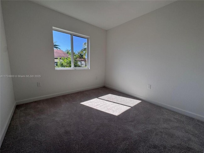 Building Photo - 3 bedroom in Pembroke Park FL 33023