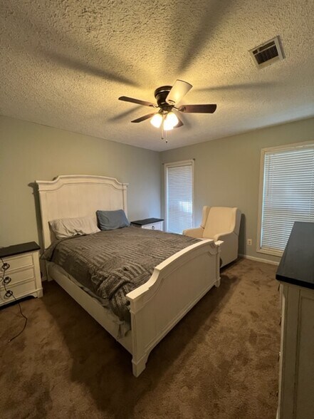 Building Photo - 40 Big Tom Rd