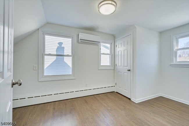 Building Photo - 432 Rosetta Pl