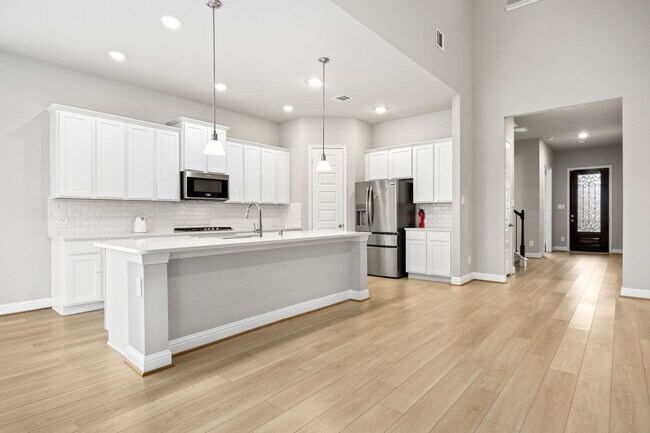 Building Photo - 17535 White Baneberry Dr