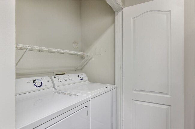 Building Photo - March Madness special! 1 month rent FREE!