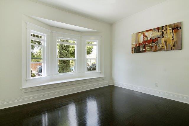 Building Photo - Remodeled 3 Bedroom Home