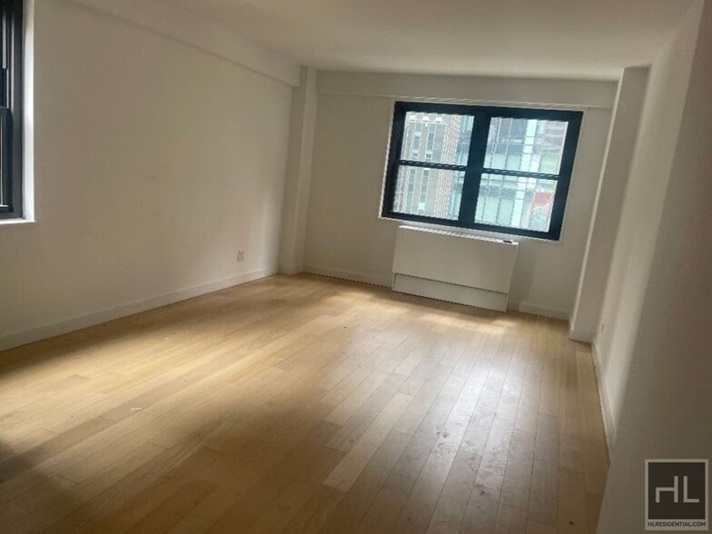 Building Photo - East 39th Street