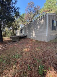 Building Photo - 11384 Oakwood Dr