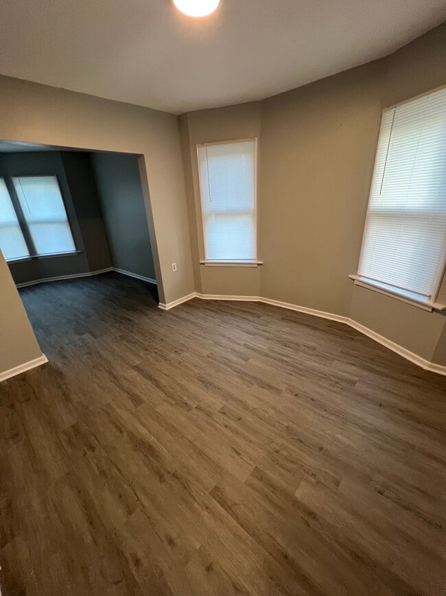 Building Photo - 334/336 Parkdale Ave.