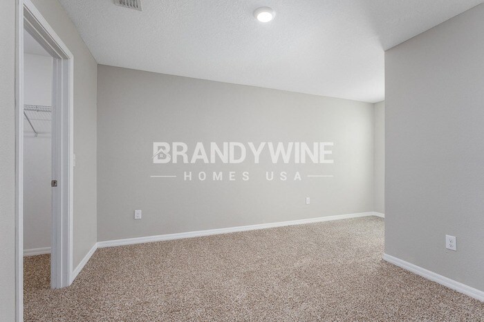 Building Photo - 5595 Mercado Dr