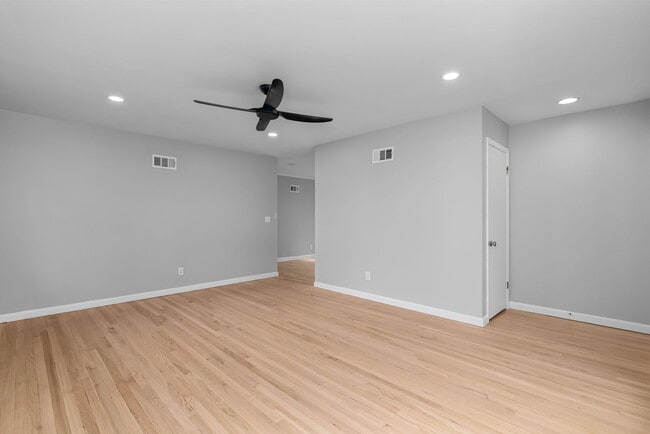 Building Photo - 303 Danworth Ct