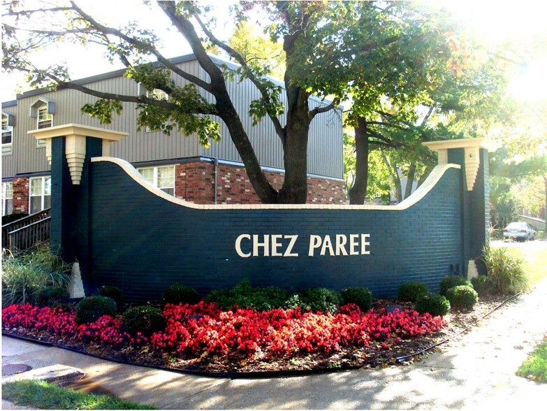 Primary Photo - Chez Paree Apartments and Townhomes