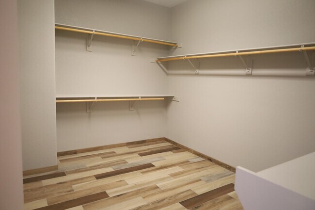 Building Photo - Fully Upgraded 5 Bedroom 4.5 Bathroom in Guard Gated Foothills Community!