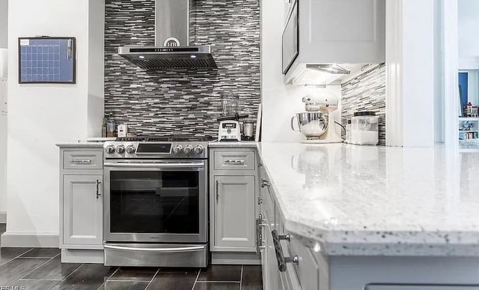 Kitchen - 13615 Shaker Blvd