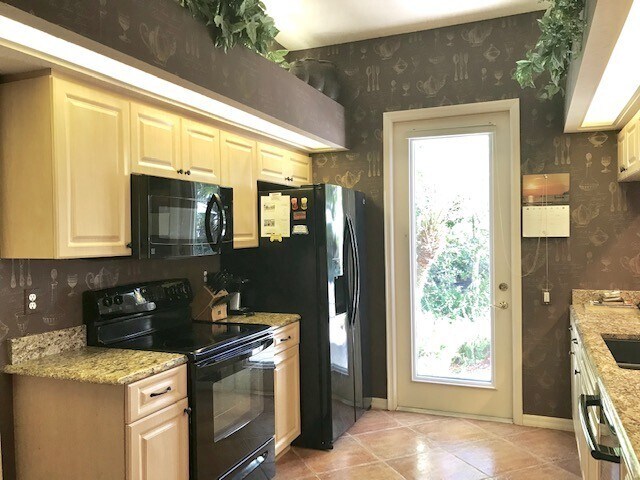 Building Photo - 2/2 POOL HOME - ROSEDALE COUNTRY CLUB - CL...