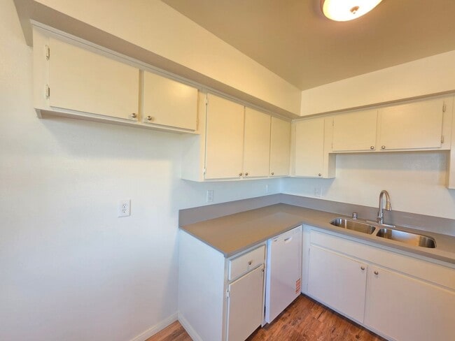 Building Photo - 8342 Columbine Ave