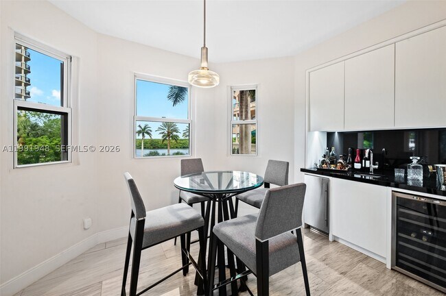 Building Photo - 13633 Deering Bay Dr