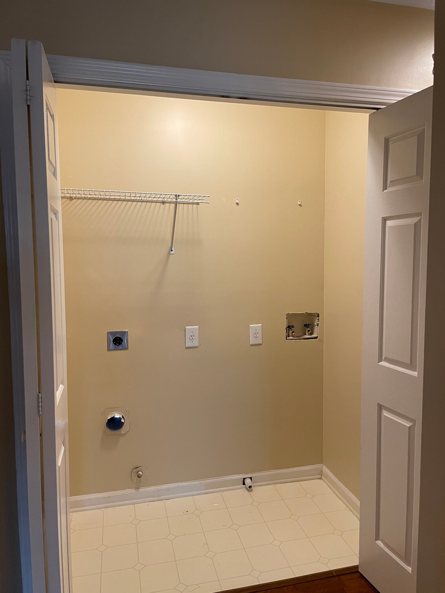 Building Photo - 3746 Summer Rose Dr