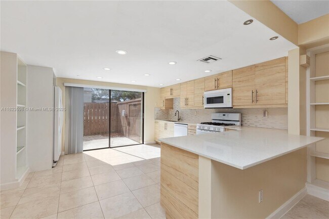 Building Photo - 11466 SW 109th Rd