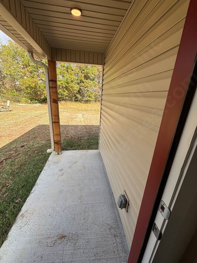 Building Photo - Coming September! Newer Construction 3-Bed...