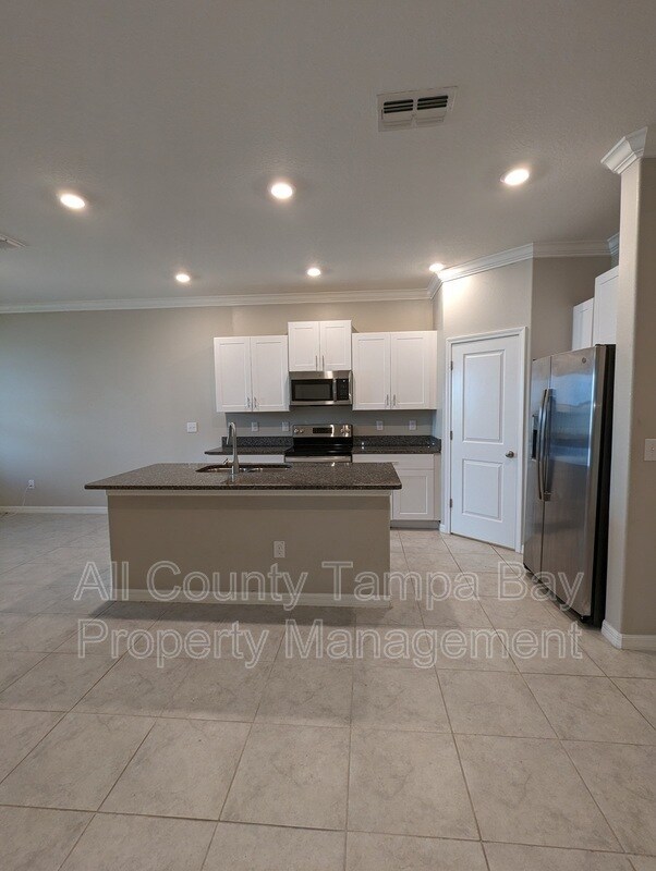 Building Photo - 32047 Blue Passing Loop