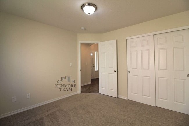 Building Photo - 544 Lakerose Loop