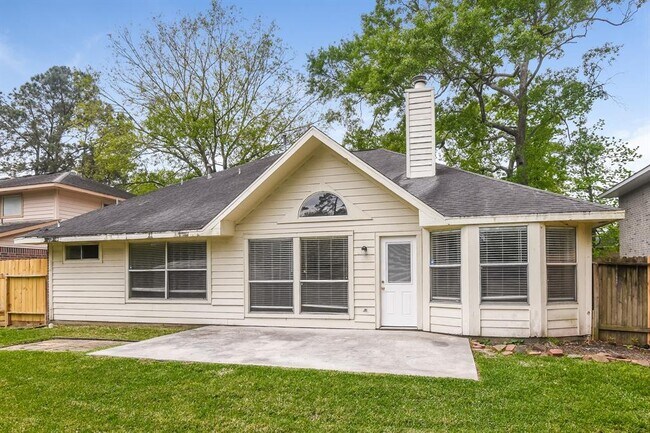 Building Photo - 18626 Droitwich Dr