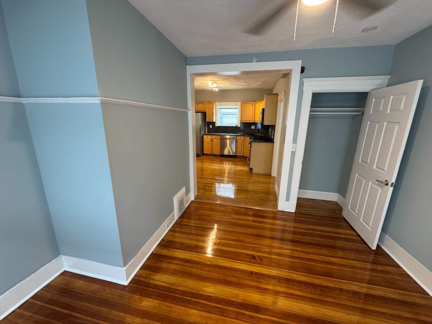 Building Photo - 35 Cameron Ave