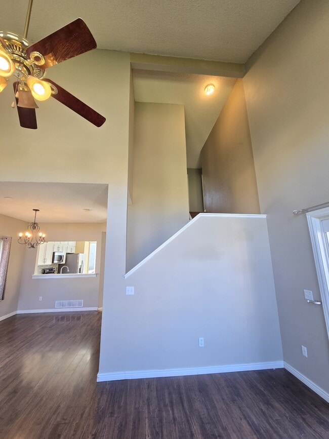 Building Photo - 4280 Solarglen Dr