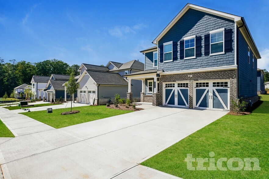 Building Photo - 2464 Lennox Rd SE