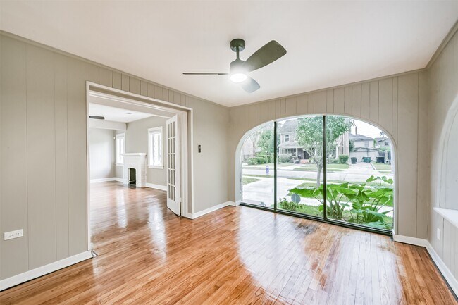 Building Photo - 2606 Oakdale St