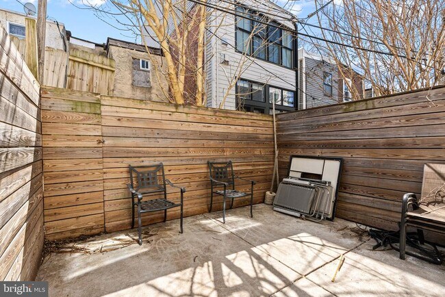Building Photo - 3016 Baltz St
