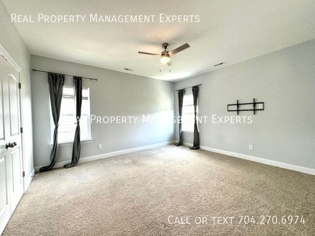 Building Photo - 112 Cramerton Mills Pkwy