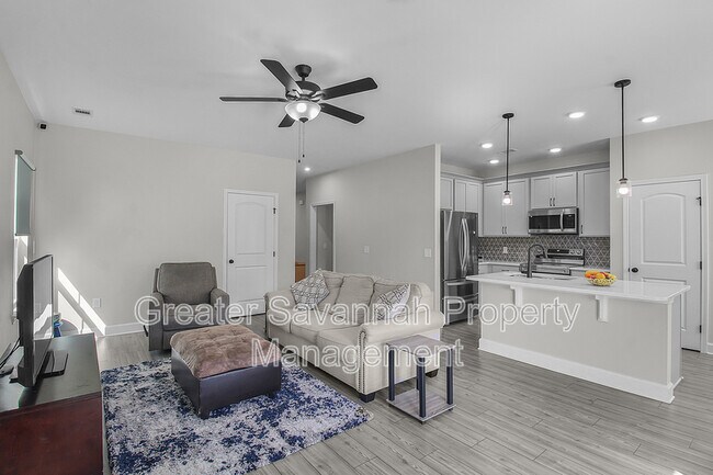 Building Photo - 208 Alyssa Ave