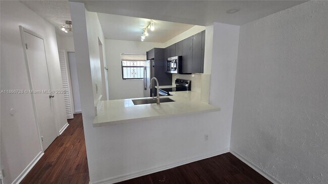 Building Photo - 8060 SW 152nd Ave