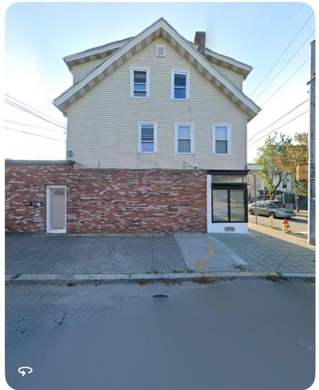 Building Photo - 64 Lyon Ave