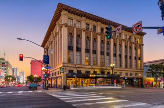 Building Photo - 950 Sixth Avenue