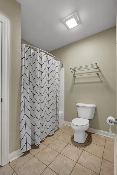 Building Photo - 2603 Locust Hill Pl