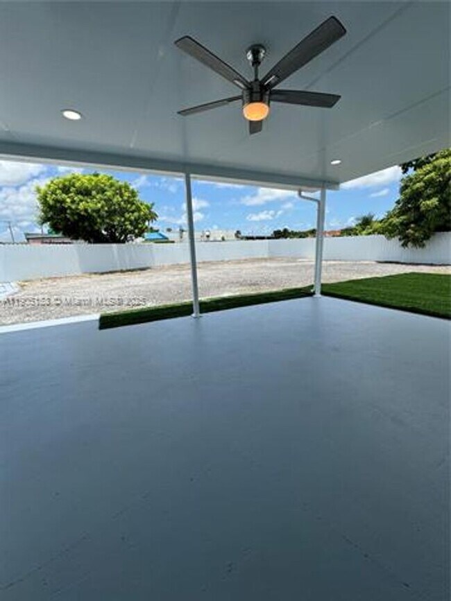 Building Photo - 11434 SW 185th St