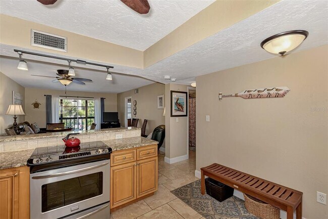 Building Photo - 116 Vista Hermosa Cir