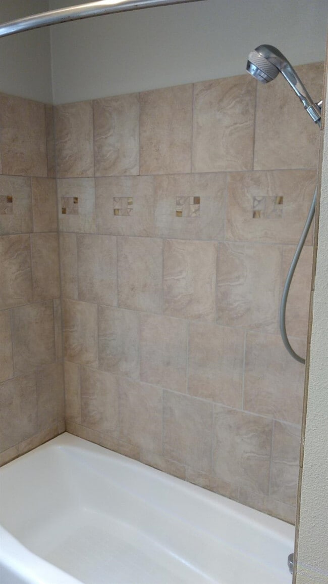 Building Photo - 3015 32nd St