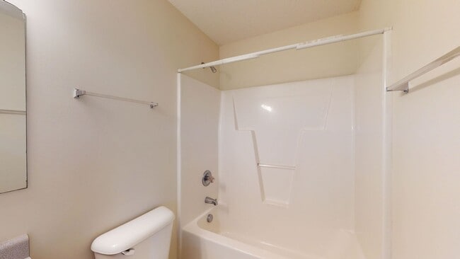 Building Photo - 504 Sumrell Way