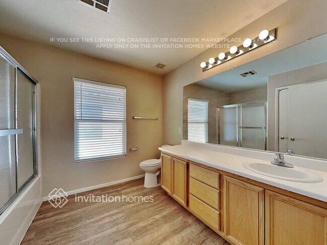 Building Photo - 4920 Whistling Acres Ave