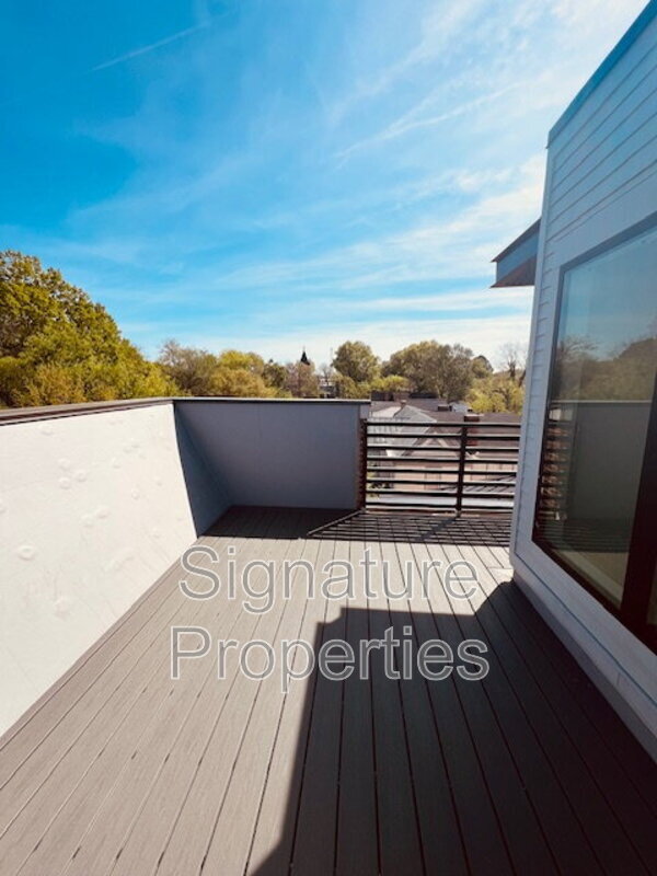 Building Photo - 712 High St