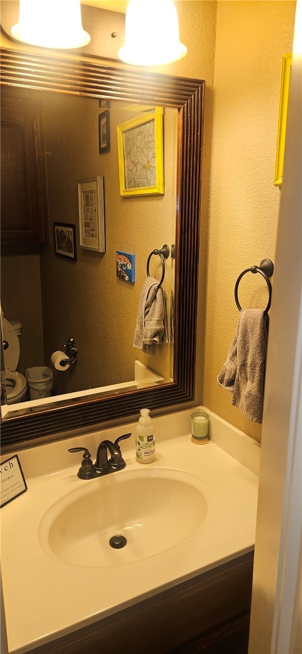 Building Photo - 2637 N Sierra Ave