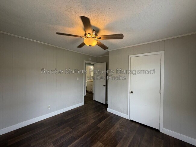Building Photo - 3213 N Guillemard St